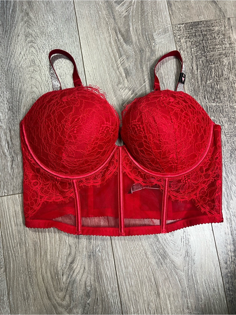 NEW Victoria Secret Red lace push-up bra 38D